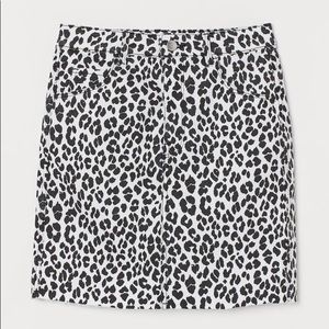 NWT | H&M | Cheetah Print Denim Skirt